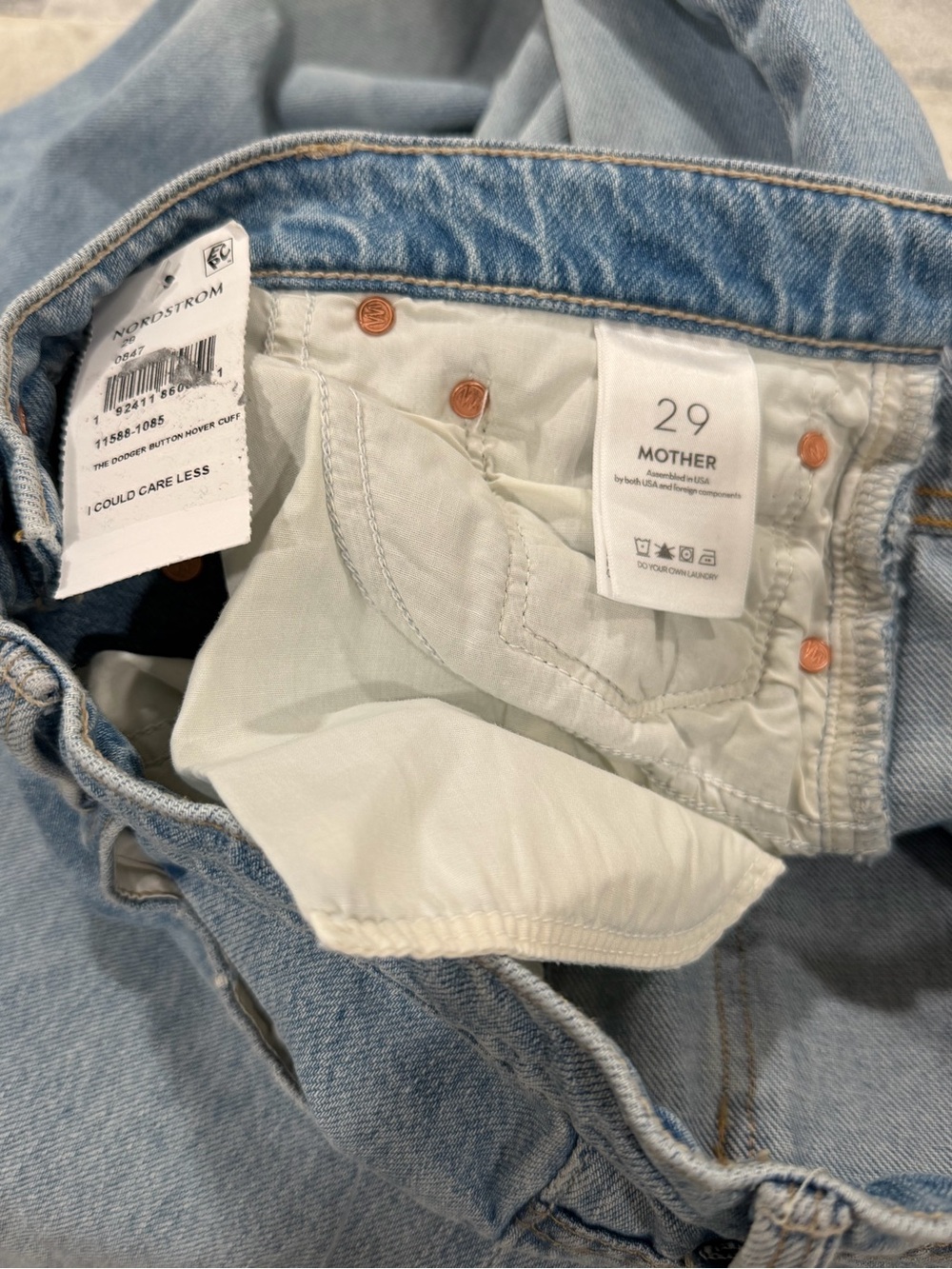 MOTHER The Dodger Button Hover Cuff Jeans - I Could Care Less - Sz - 29 - Picture 4 of 9